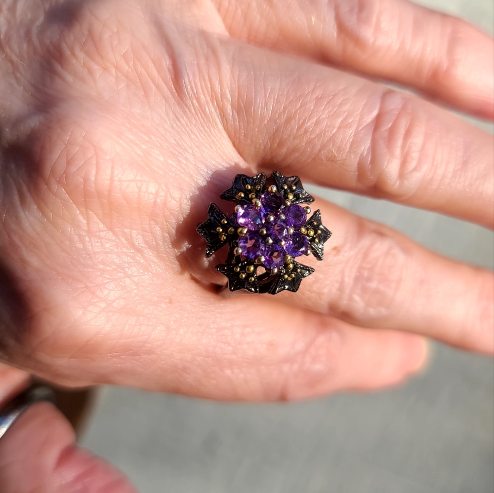 Stunning Amethyst Star .925 Syerling Ring sz 8.25 - Picture 10 of 10